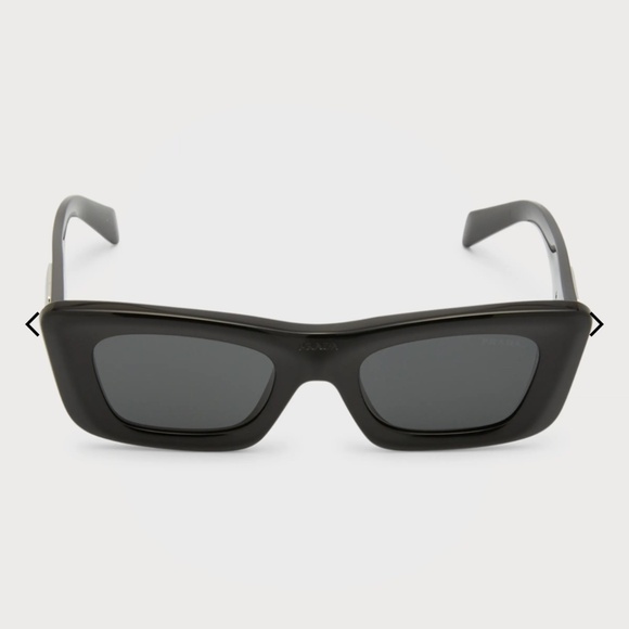 Prada sunglasses - Picture 1 of 3
